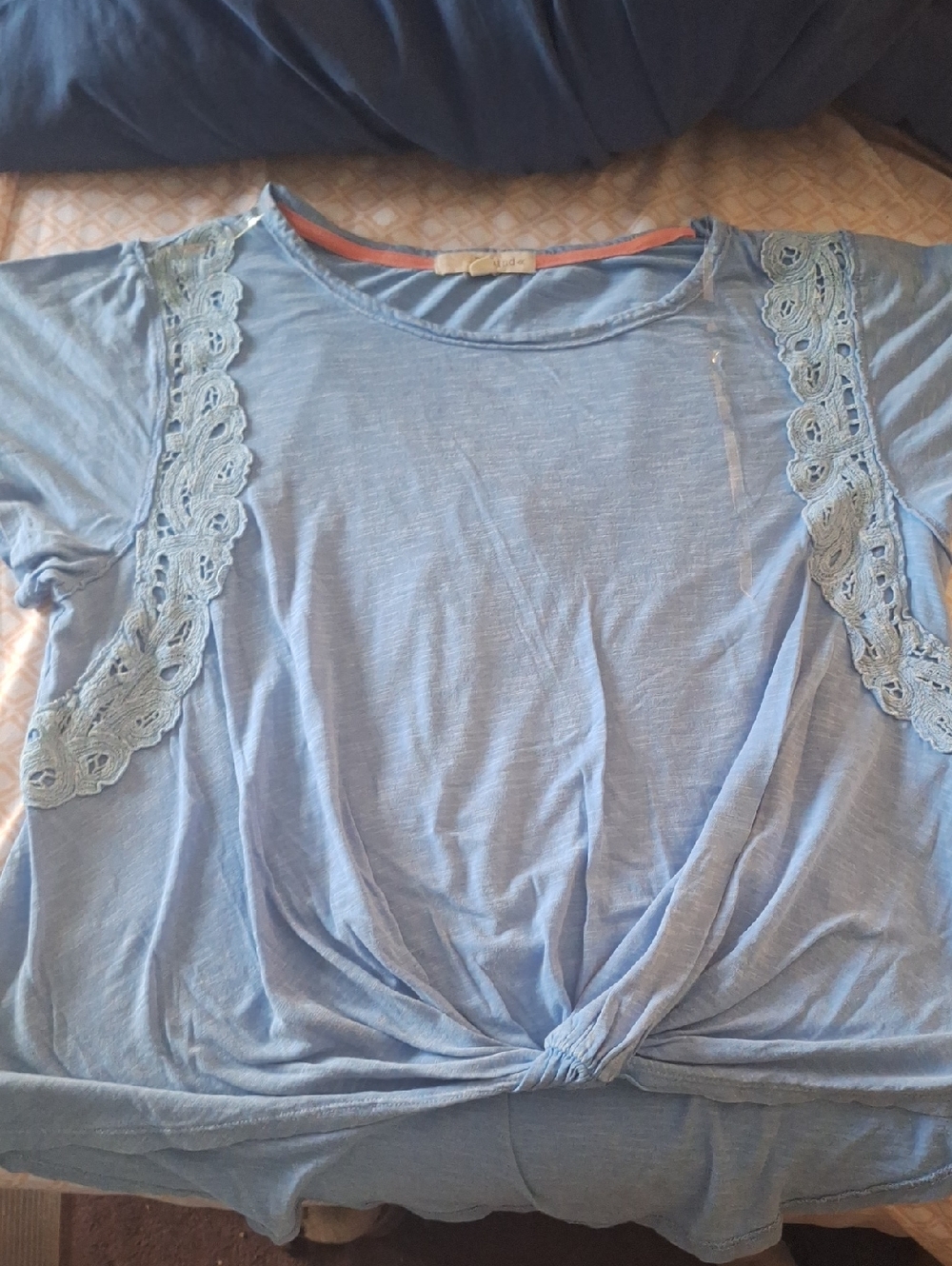 Rewind - Light Blue Lace-Trim Knot Front Short Sleeve Top